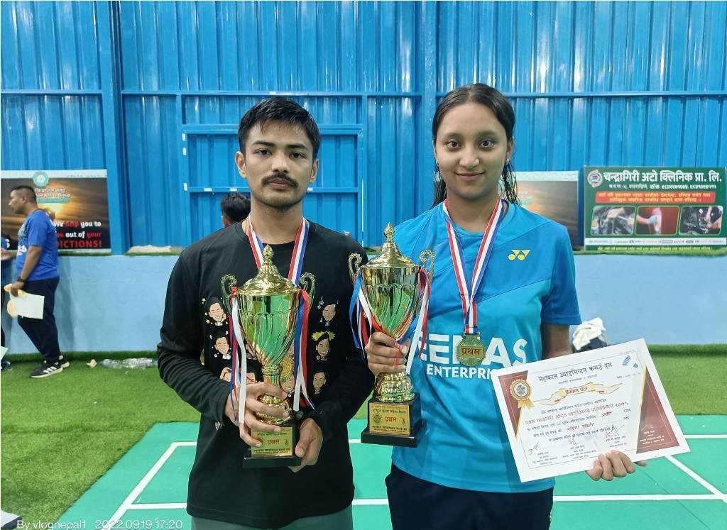 रशिला र नविनलाई उपाधि