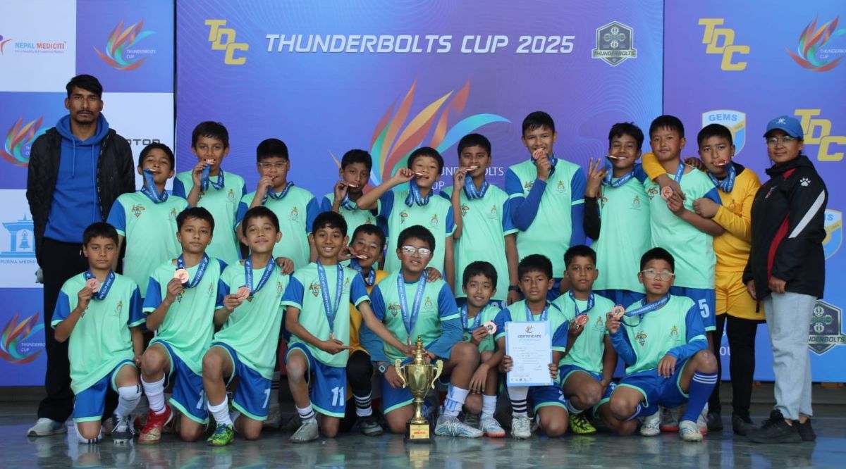 तेस्रो थन्डर बोल्ट्स कप: टेनिसमा जेम्सको वर्चस्व