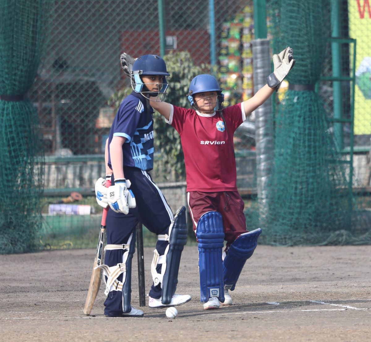 अक्षरा र ग्यालेक्सी सेमिफाइनलमा