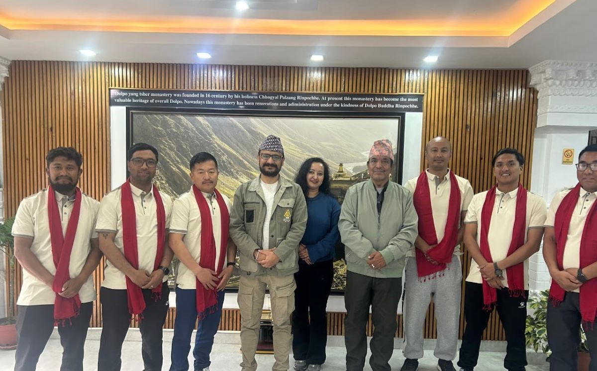 मार्सल आर्ट्स र आर्चरी टोली चीन जाने