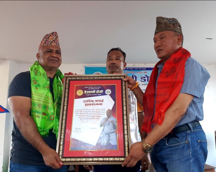 जनक बर्तौला सम्मानित