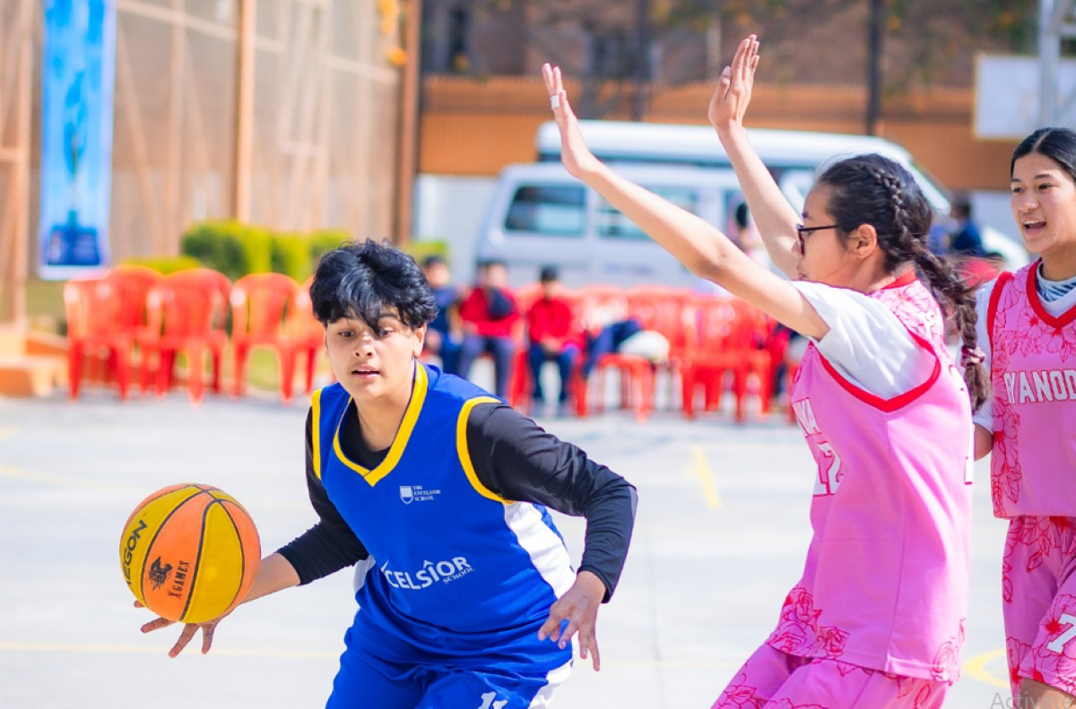 एक्सेल्सियर र स्वर्णिम सेमिफाइनलमा