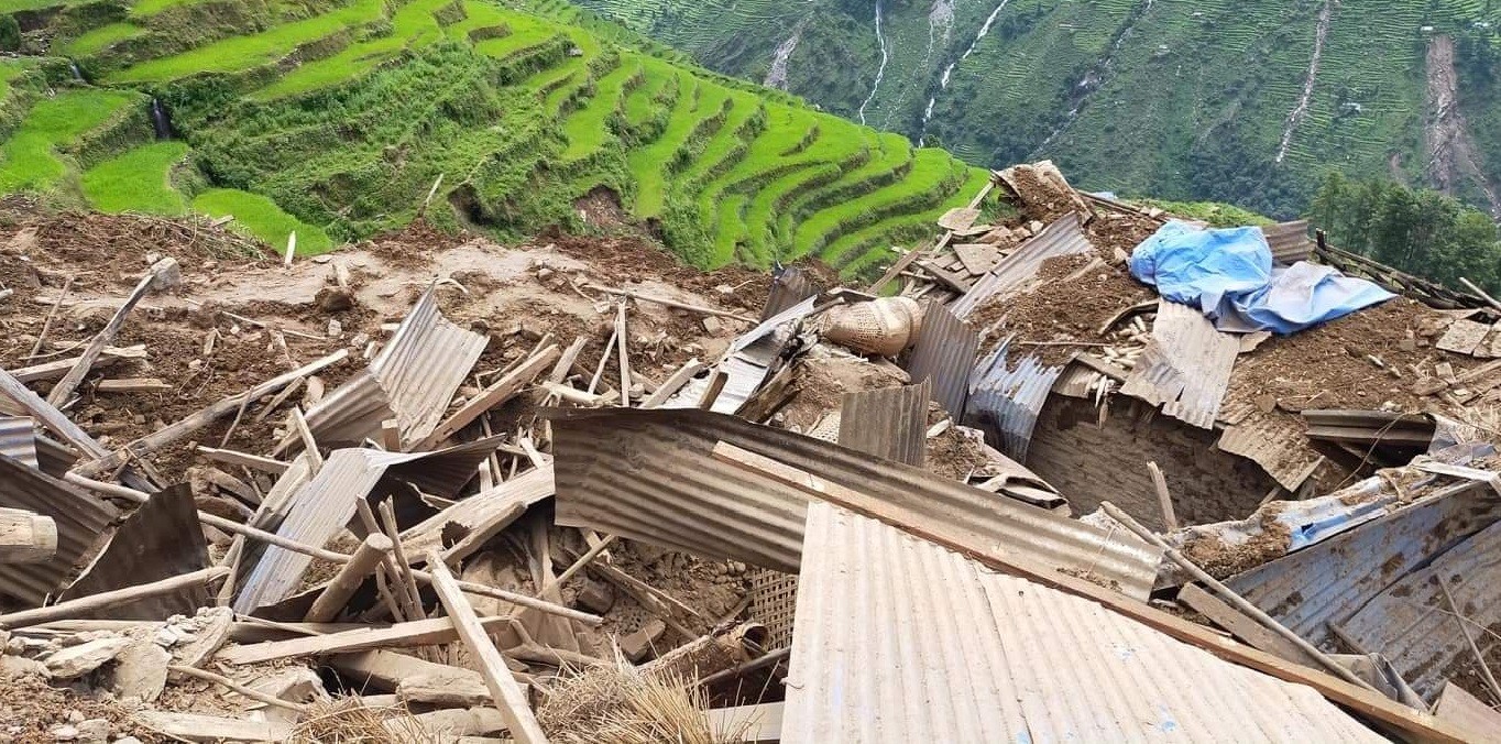 सिन्धुपाल्चोक पहिरोमा बेपत्ता ३९ मध्ये १८ जनाको शव फेला