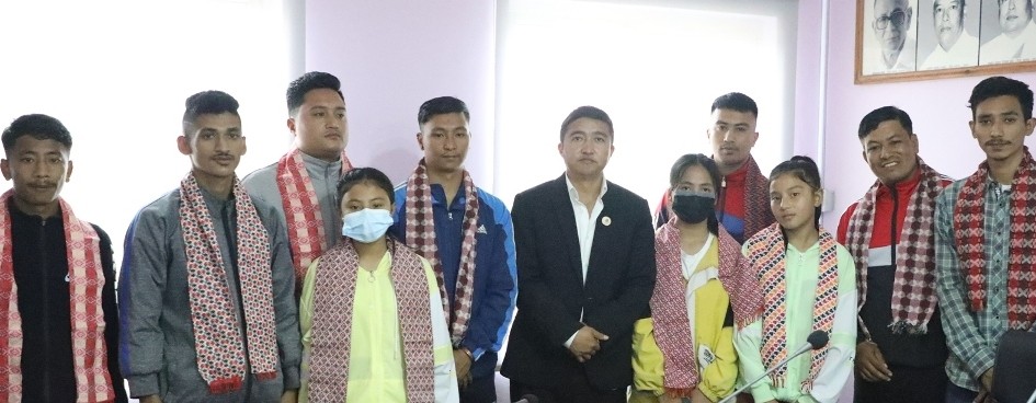 जयपुर जाने एसकेडियुएन टोलीलाई बिदाई