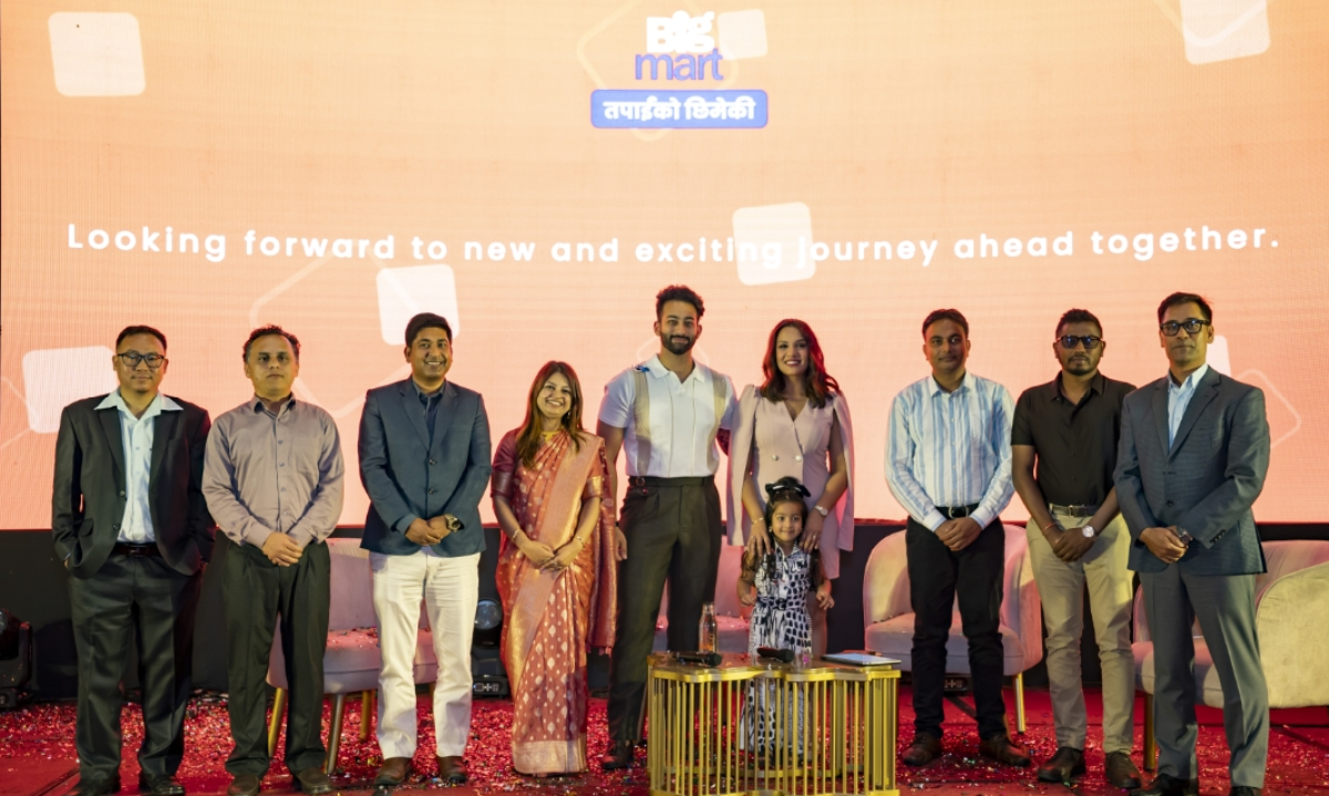 बिग मार्टले १६औँ वार्षिकोत्सव मनायो, ब्राण्ड एम्बेसडरमा सेलिब्रेटी जोडी आयुष्मान र प्रियंका